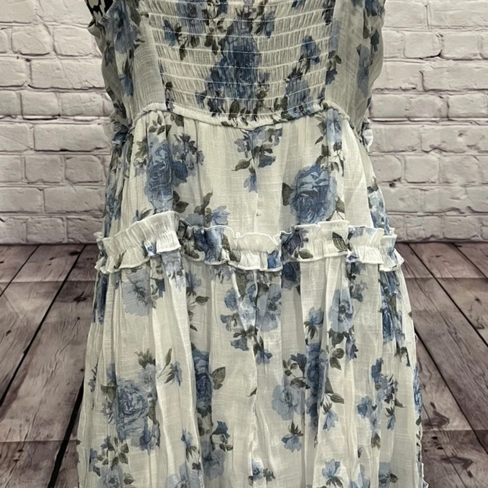 Miami White and Blue Floral Midi Dress - Picture 9 of 12
